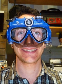 Goggles with built-in waterproof camera